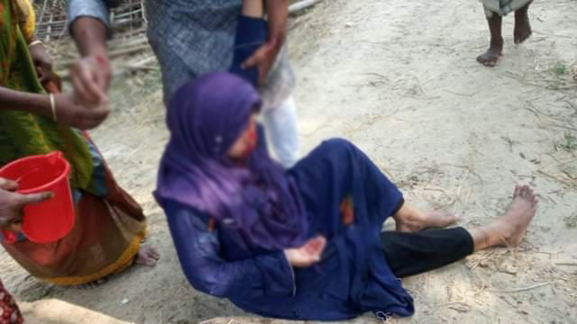গোদাগাড়ীতে সড়ক দুর্ঘটনায় আহত নারী